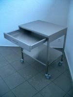 Instrumententisch mit Schublade